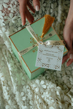 Load image into Gallery viewer, Love garden gift box.. هدية حديقة الحب
